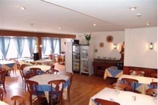 Imagen del bar/restaurante del Hotel Sol i Muntanya. Foto 5