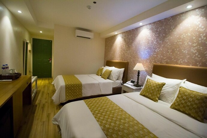 Imagen de la habitación del Hotel Sola Hotel. Foto 7