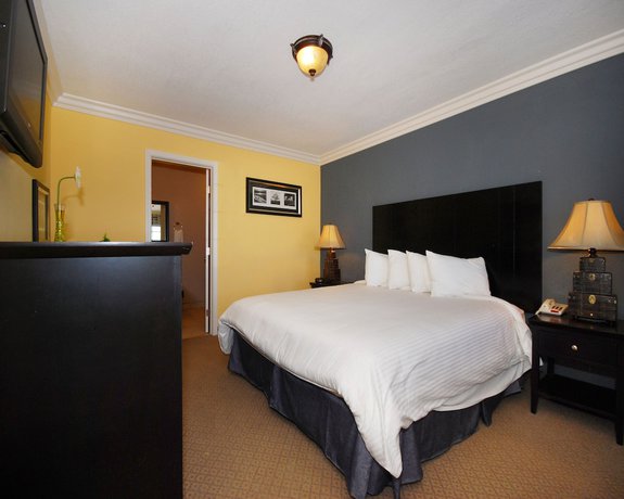 Imagen de la habitación del Hotel Solaire Inn and Suites. Foto 13
