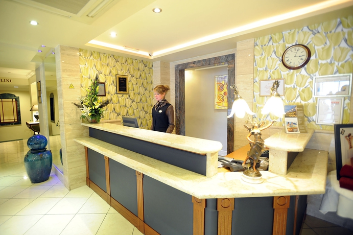 Imagen de los interiores del Hotel Solana and Spa. Foto 9