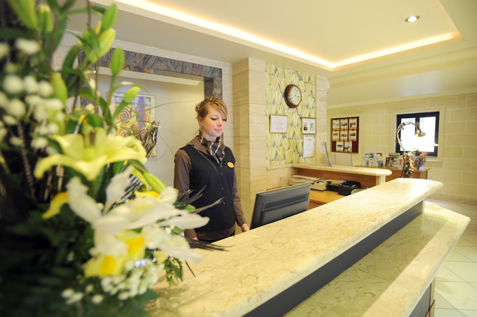 Imagen de los interiores del Hotel Solana and Spa. Foto 10