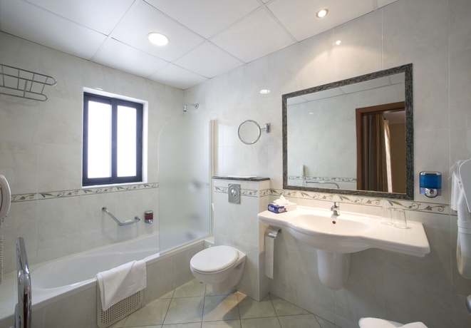 Imagen de la habitación del Hotel Solana and Spa. Foto 3