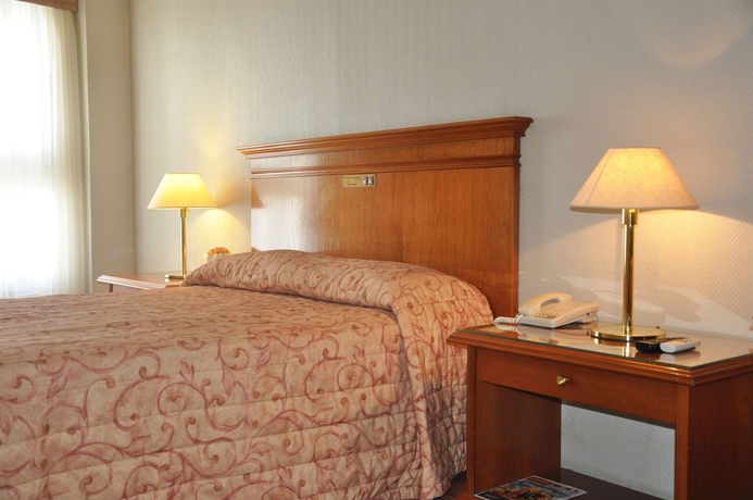 Imagen de la habitación del Hotel Solans Riviera. Foto 7