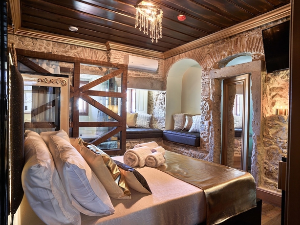 Imagen de la habitación del Hotel Solar Antigo Luxury Coimbra. Foto 6