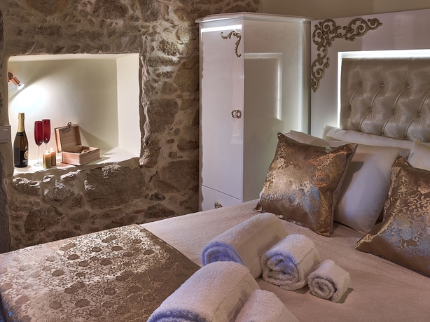 Imagen de la habitación del Hotel Solar Antigo Luxury Coimbra. Foto 8