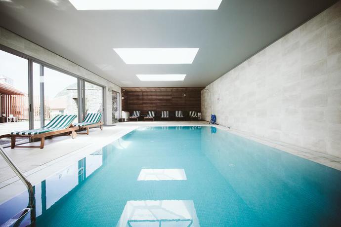 Imagen de la piscina del Hotel Solar Da Bica. Foto 23