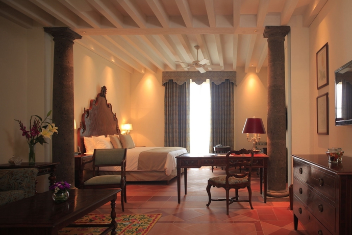 Imagen de la piscina del Hotel Solar De Las Animas. Foto 12