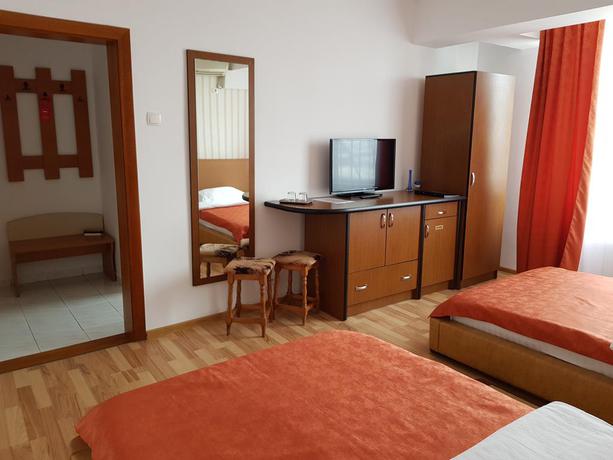 Imagen de la habitación del Hotel Solar. Foto 6