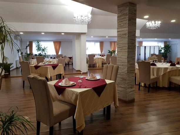 Imagen del bar/restaurante del Hotel Solar. Foto 4