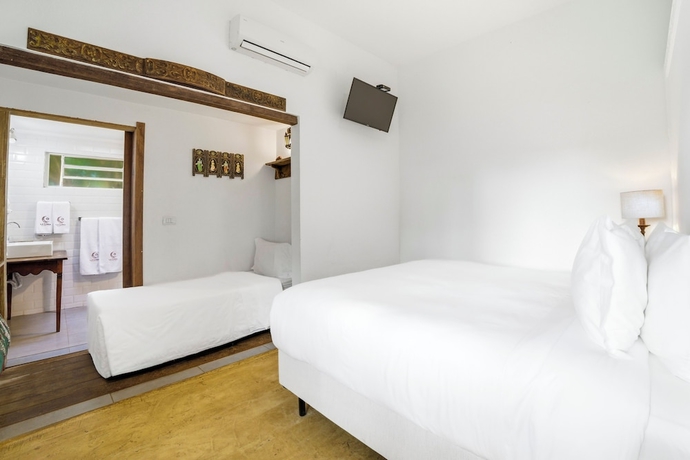 Imagen de la habitación del Hotel Solar La Luna. Foto 6