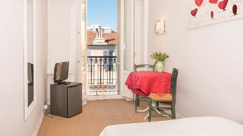 Imagen de la habitación del Hotel Solara, Niza. Foto 7