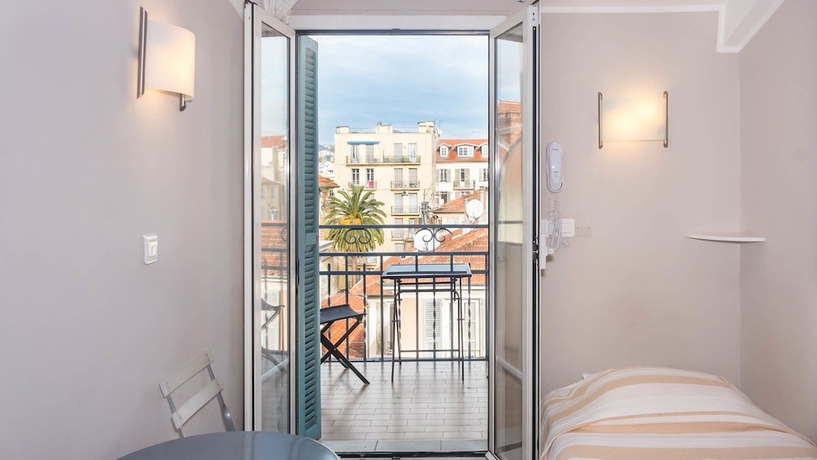 Imagen de la habitación del Hotel Solara, Niza. Foto 11