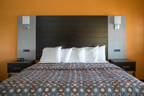 Imagen de la habitación del Hotel Solares. Foto 4