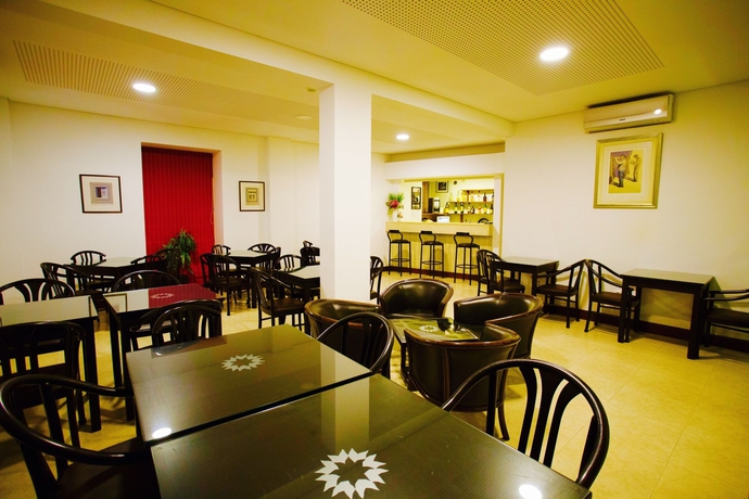 Imagen del bar/restaurante del Hotel Solaris. Foto 4