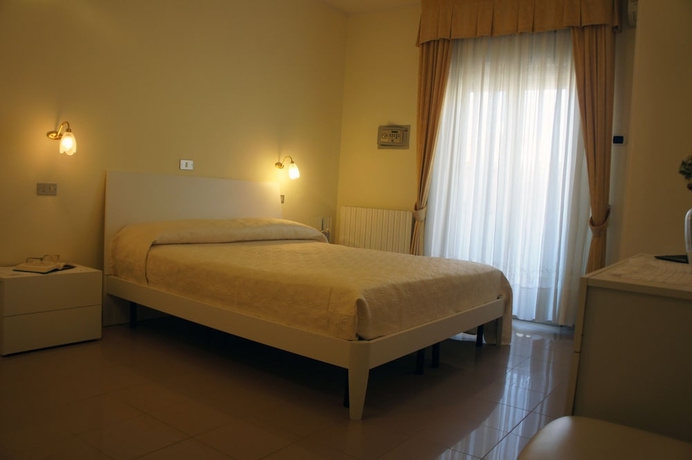 Imagen de la habitación del Hotel Solaris, Giulianova. Foto 7