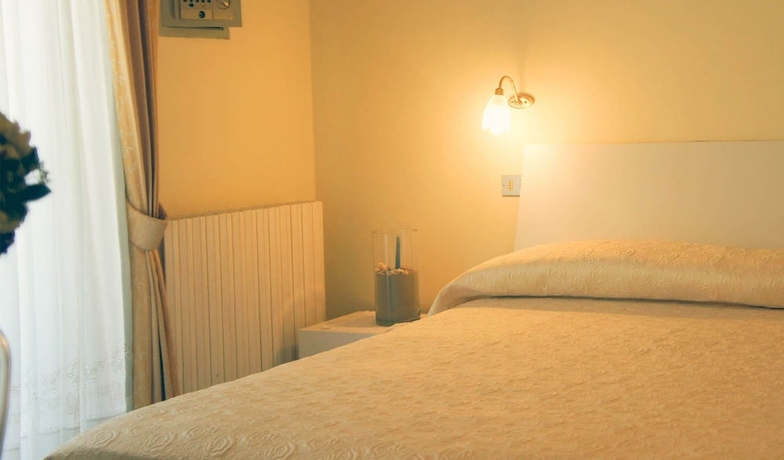 Imagen de la habitación del Hotel Solaris, Giulianova. Foto 13