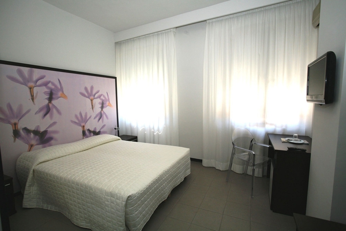 Imagen de la habitación del Hotel Solarium, Civitanova Marche. Foto 4