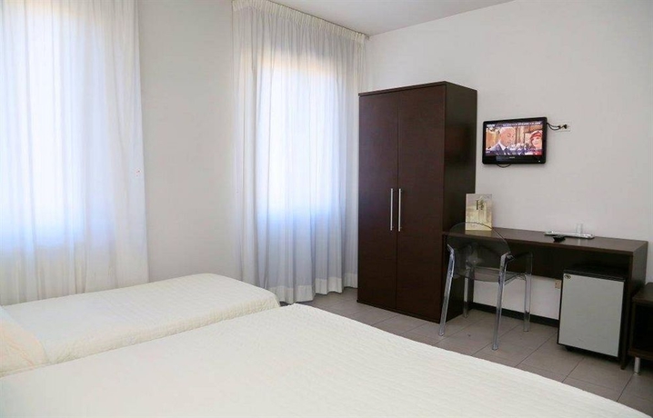 Imagen de la habitación del Hotel Solarium. Foto 6