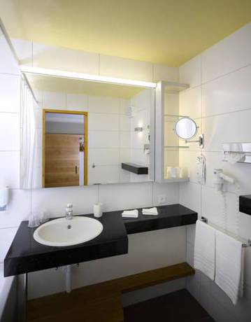 Imagen de la habitación del Hotel Solbad Sigriswil. Foto 12