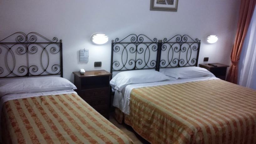 Imagen de la habitación del Hotel Sole, Asis. Foto 17