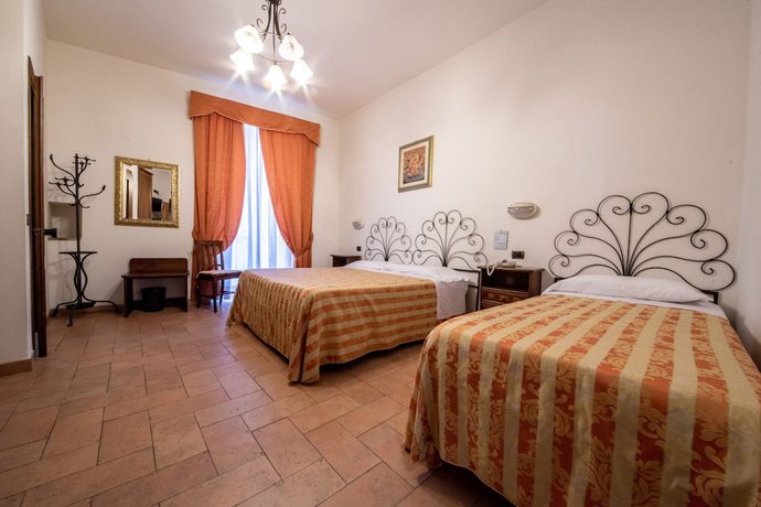 Imagen de la habitación del Hotel Sole, Asis. Foto 18