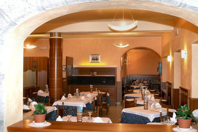 Imagen del bar/restaurante del Hotel Sole, Castione Della Presolana. Foto 3