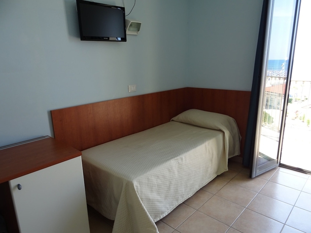 Imagen de la habitación del Hotel Sole E Mare. Foto 3