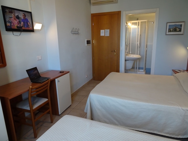 Imagen de la habitación del Hotel Sole E Mare. Foto 9