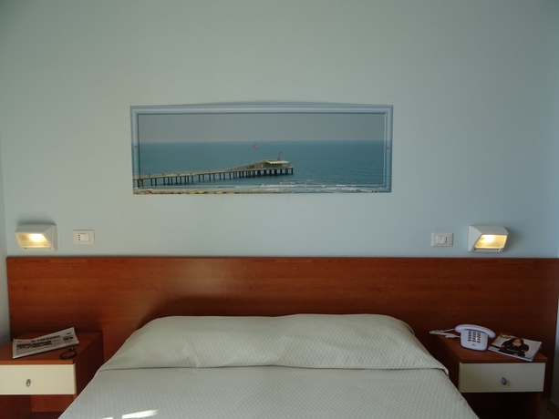 Imagen de la habitación del Hotel Sole E Mare. Foto 11