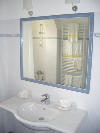 Imagen de la habitación del Hotel Sole E Monti. Foto 18