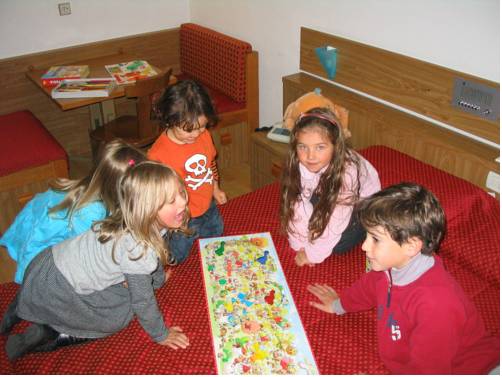 Imagen de la habitación del Hotel Sole Family. Foto 5