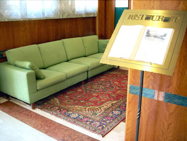 Imagen de los interiores del Hotel Sole, Giulianova. Foto 11