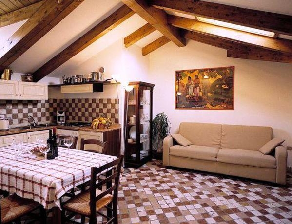 Imagen de los interiores del Hotel Sole Holiday. Foto 7