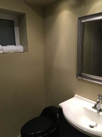 Imagen de la habitación del Hotel Sole Inn and Suites. Foto 9