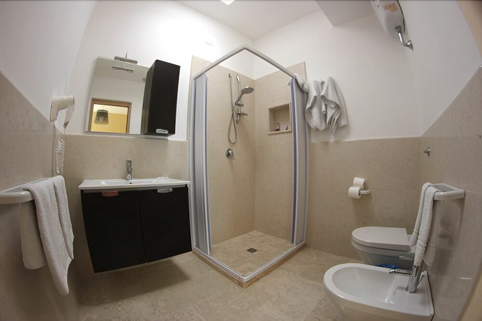 Imagen de la habitación del Hotel Sole, Lampedusa. Foto 9