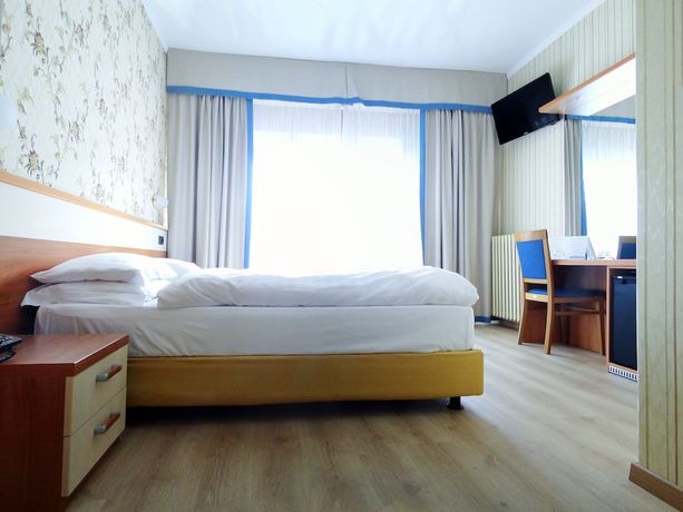 Imagen de la habitación del Hotel Sole - Limone. Foto 14