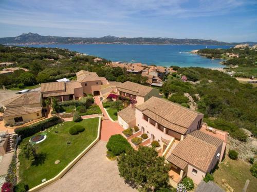 Imagen de la habitación del Hotel Sole Mare, Baja Sardinia. Foto 9