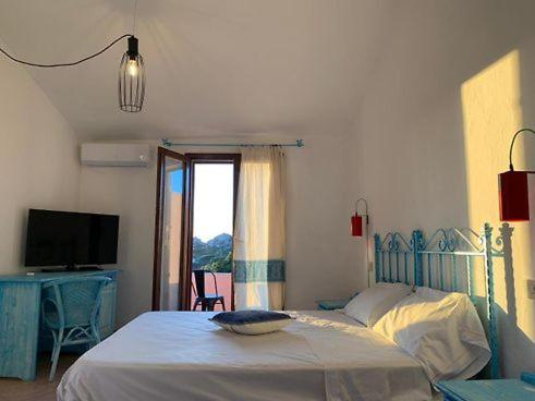 Imagen general del Hotel Sole Mare, Baja Sardinia. Foto 1