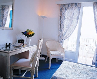 Imagen de la habitación del Hotel Sole Mare, Saint Raphael. Foto 5