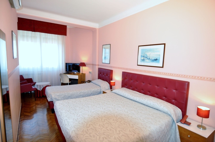 Imagen de la habitación del Hotel Sole Mare, San Remo. Foto 5
