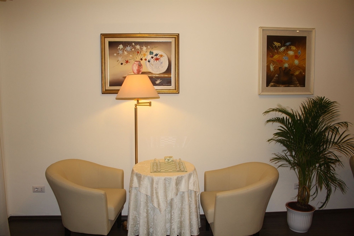 Imagen de los interiores del Hotel Sole Mare, San Remo. Foto 15