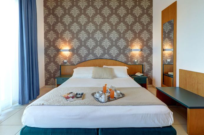 Imagen de la habitación del Hotel Sole, Montesilvano. Foto 7