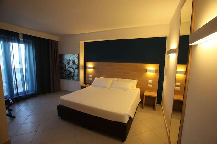 Imagen de la habitación del Hotel Sole, Montesilvano. Foto 8