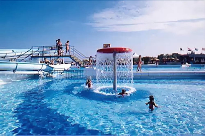 Imagen de la piscina del Hotel Sole, Rosolina. Foto 19
