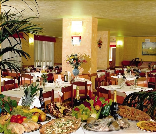 Imagen del bar/restaurante del Hotel Sole, Rosolina. Foto 2