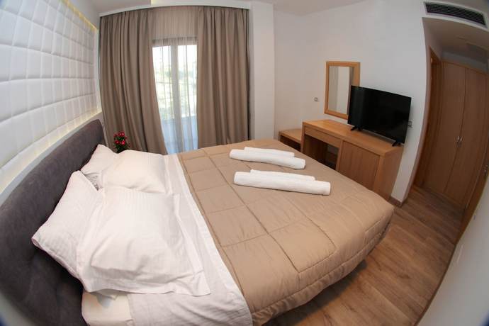 Imagen de la habitación del Hotel Sole, Sarande. Foto 6