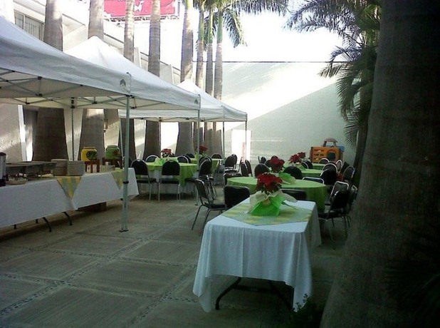 Imagen del bar/restaurante del Hotel Sol&eacute; Plaza Guadalajara. Foto 4
