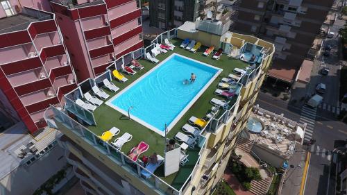 Imagen de la habitación del Hotel Soleblu. Foto 8