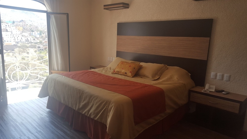 Imagen de la habitación del Hotel Soleil, Guanajuato. Foto 9