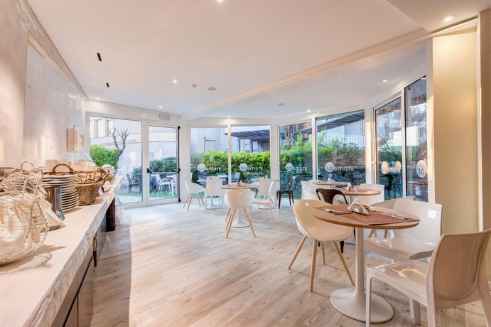 Imagen del bar/restaurante del Hotel Solemare, Milano Marittima. Foto 13